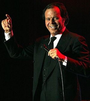Julio_Iglesias.jpg Julio_Iglesias.jpg