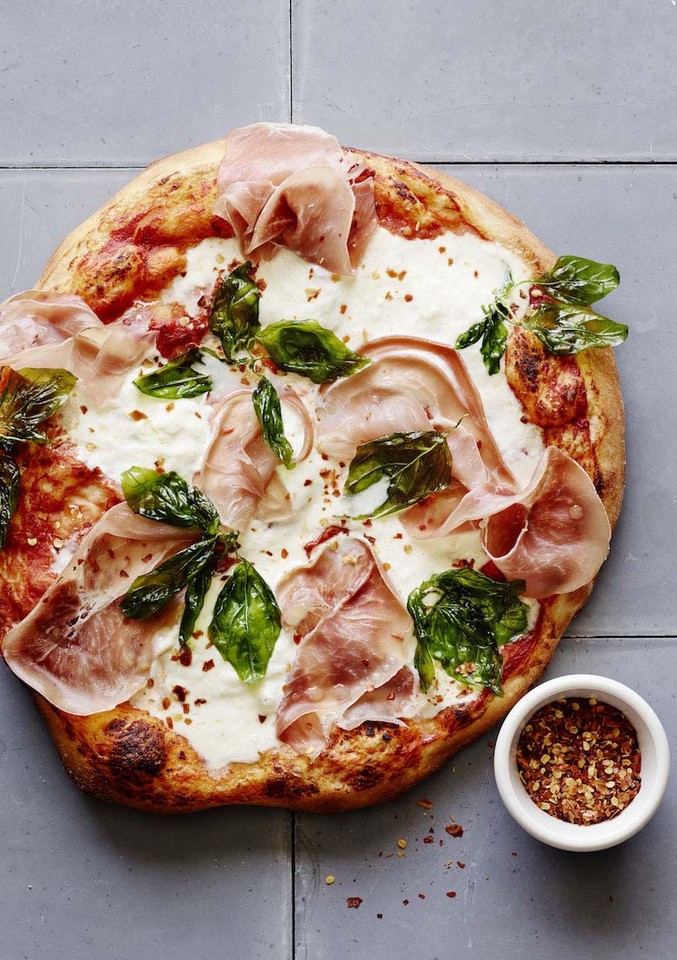 pizza de burrata, uma deliciosa surpresa para o jantar da nossa querida